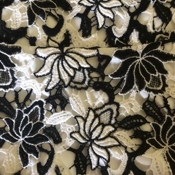 White House Black Market Bustier - Picture 8 of 9